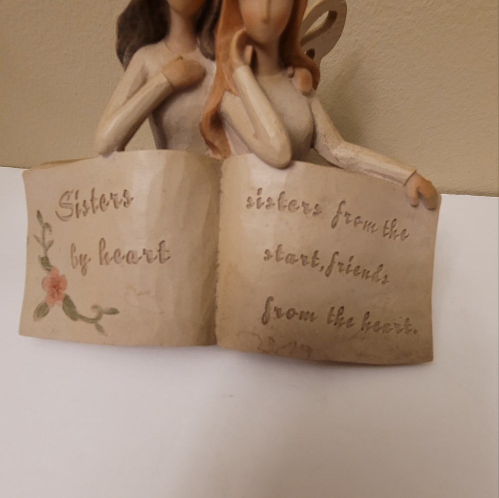 Pair Sisters By Heart Figurines